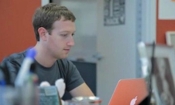 Mark Zuckerberg chỉ làm việc 50-60 giờ mỗi tuần