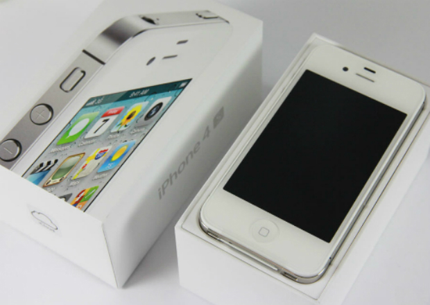 Apple-iPhone-4S-unboxing-02-62-4173-1475