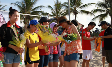 Sôi động giải bóng chuyền bãi biển FPT Đà Nẵng