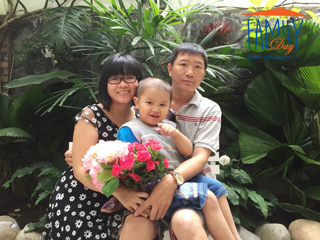 <p class="Normal"> "Niềm vui cuối tuần cùng gia đình nhỏ" của gia đình chị Nguyễn Đặng Bình An (FPT Trading Mekong) cùng bé Đặng Quốc Minh, sinh ngày 8/5/2011.</p>