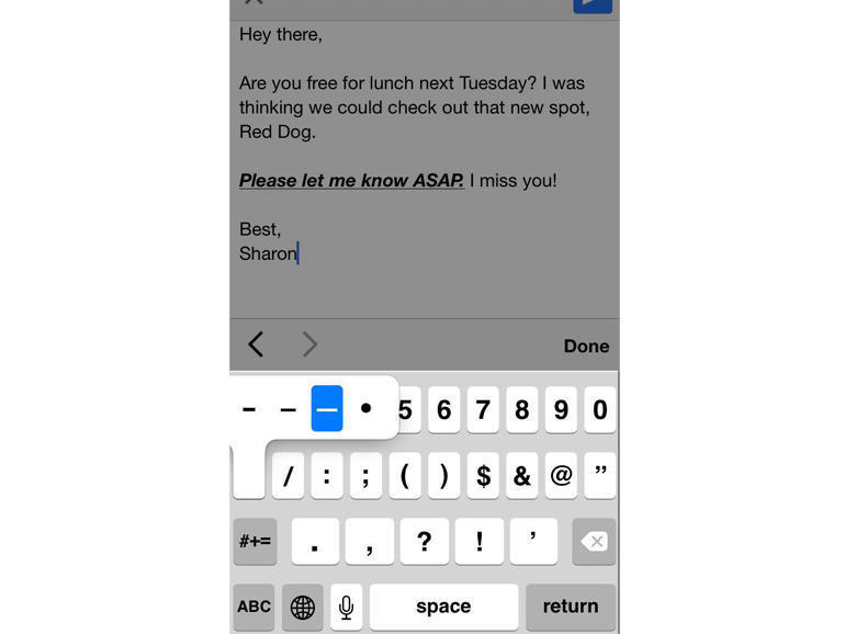 <p style="text-align:justify;"> Ngoài các ký tự hiển thị sẵn, bàn phím ảo trên iPhone còn hỗ trợ chèn nhiều biểu tượng đặc biệt. Để thực hiện, nhấn giữ vào phím đó để mở thêm tùy chọn. Tương tự với bàn phím Emoji, người dùng cũng có thể chọn các biểu tượng với màu sắc khác nhau.</p>