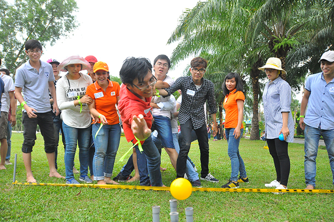 <p> Thử thách kết thúc trò chơi liên hoàn là cho bóng vào điểm quy định rất gay cấn và thu hút sự quan tâm nhất. </p>