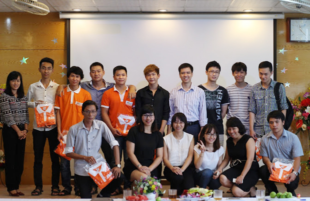 Các nhóm sinh viên Cao đẳng thực hành FPT Polytechnic Hà Nội tham dự Poly sáng tạo 2015