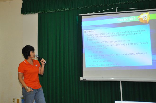 <p> Chị Trần Thu Hà, Chủ tịch công đoàn FPT, thông qua phần thi FQ đã giới thiệu về những nét đổi mới trong Công đoàn FPT thời gian sắp tới. </p>