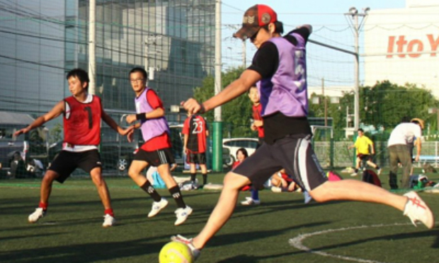 Giải Futsal năm nay dự kiến sẽ quy tụ hơn 300 cổ động viên tham gia. Ảnh: C.T.