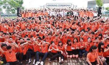 Gần 1.500 tân sinh viên FPT dự lễ khai giảng