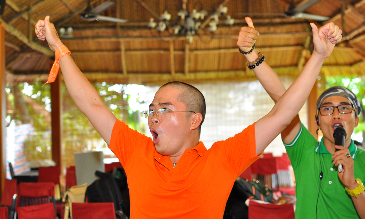 <p> Và sau vài tích tắc, anh Phạm Văn Thế, Viễn thông Quốc tế FPT, là người mang về chiến thắng cho đội Đà điểu.</p>