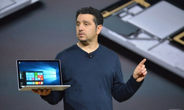 Microsoft trình làng Surface Book - laptop đầu tiên