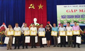 FPT City được UBND quận Ngũ Hành Sơn tặng giấy khen