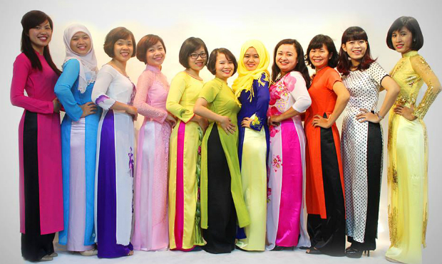Tà áo dài tượng trưng cho vẻ đẹp của người Phụ nữ Việt Nam.