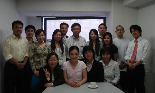 đoàn FIS đến thăm văn phòng.