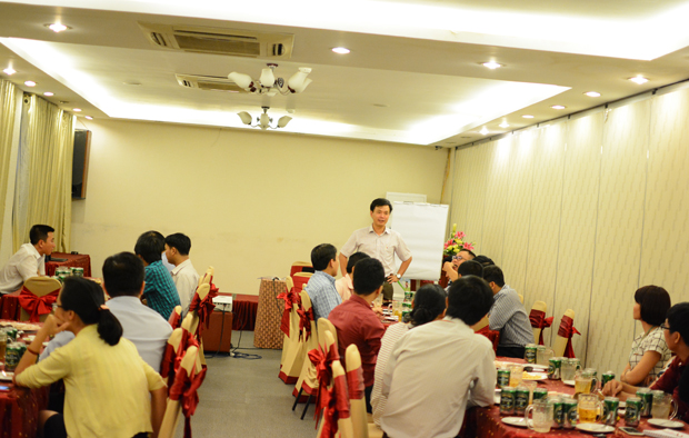 buổi sinh hoạt đầu tiên của CLB Sĩ quan dành cho các Quản trị dự án của FPT IS HCM đã diễn ra tại khách sạn Sen Việt, quận 3, TP HCM. Chương trình thu hút 30 PM đến từ các công ty thành viên của đơn vị tham dự.