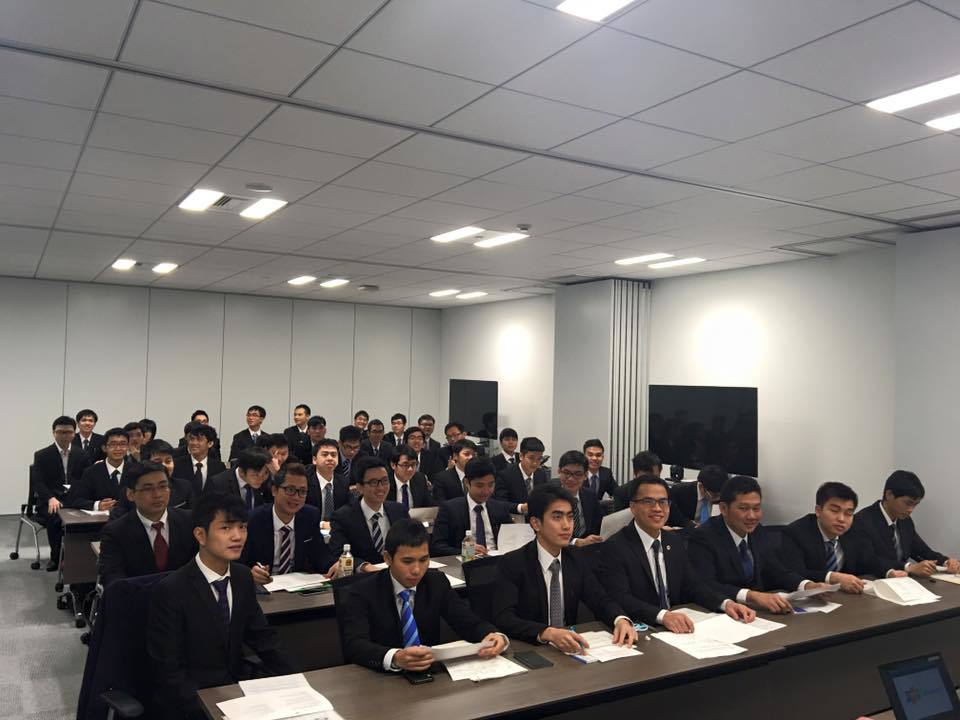 <p class="Normal"> Trong hai ngày 11-12/12, FPT Japan đã tổ chức chương trình Job Fair cho học viên BrSE khóa 1. Đây là số BrSE sang đợt đầu tiên của FPT Software kể từ khi công bố chương trình 10K BrSE tại Nhật Bản vào cuối năm 2014. Theo đó, các học viên đã có thời gian để gặp gỡ, lắng nghe chia sẻ của các lãnh đạo đơn vị như: Nguyên Giám đốc FPT Japan Ogawa Takeo, Phó Giám đốc FSU11 Nguyễn Đức Kính, Trưởng phòng Hành chính - Nhân sự FPT Japan Phạm Thị Quỳnh Như...</p>