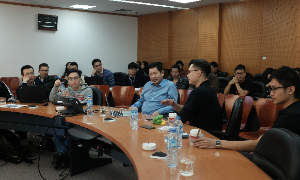 Là người ủng hộ cho xu hướng khởi nghiệp, Chủ tịch FPT Trương Gia Bình hy vọng, các thành viên tham dự sẽ dành nhiều câu hỏi cho diễn giả trong hội thảo lâ