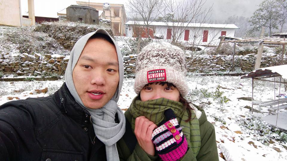 <p> Trong đó, đồng nghiệp Hoàng Phương, Ban Thời sự VnExpress, cập nhật ảnh tuyết rơi ở Y Tý, Bát Xát, Lào Cai.</p>
