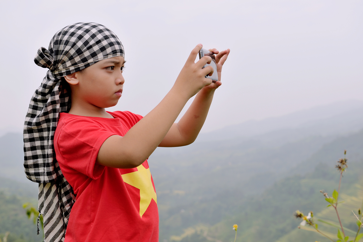 <p class="Normal"> Cậu bé Trần Ngô Thế Trung, biệt danh Chip, sinh năm 2005, có sở thích du lịch, thể thao, lego và chụp ảnh.</p>