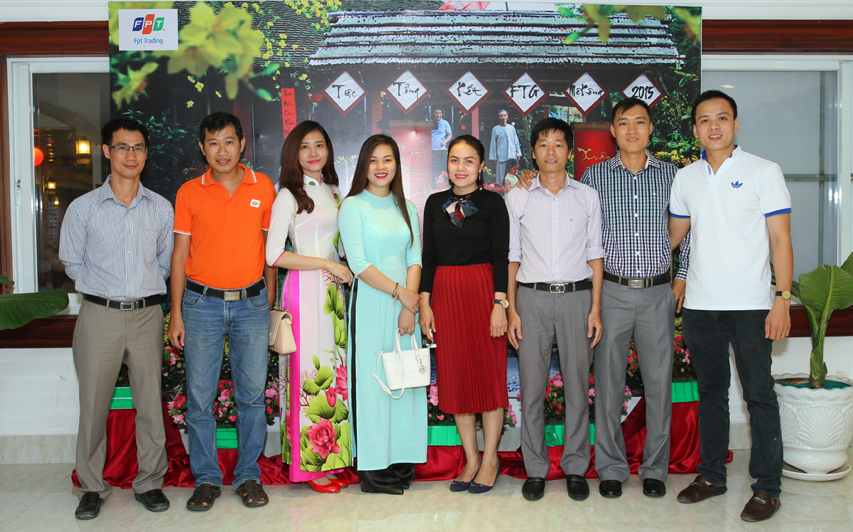 <p> Lễ tổng kết của FPT Trading Mekong được tổ chức tại tầng 8, khách sạn TTC, Cần Thơ, với 115 cán bộ nhân viên (CBNV) và khách mời tham dự.</p>