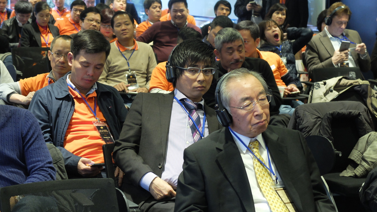 <p> Hội nghị phổ biến Chiến lược FPT (HNCL) 2016 đã diễn ra trong hai ngày 28-29/1, tại Hòa Lạc, Hà Nội, với sự tham gia của 120 lãnh đạo đến từ các đơn vị thành viên. Hai thành viên HĐQT là ông Dan E Khoo và Tomokazu Hamaguchi cũng góp mặt tại sự kiện thường niên của tập đoàn. </p>