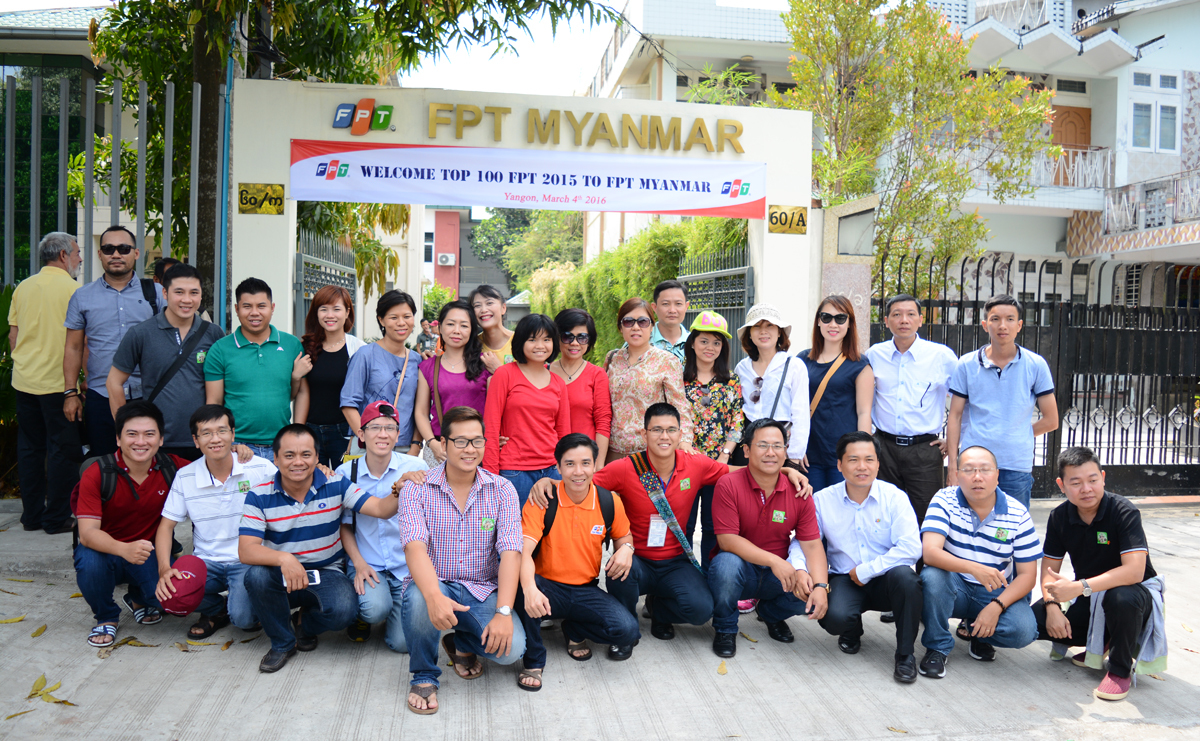 <p> Ngay sau đó, đoàn di chuyển đến văn phòng đại diện của FPT ở Myanmar. Đây là nơi làm việc của FPT Trading, FPT IS và các cán bộ nhân viên onsite.</p>