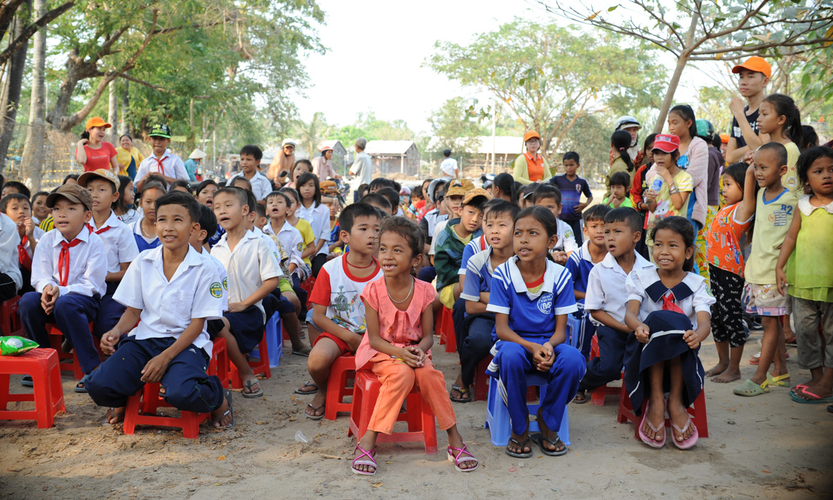 <p> An Phú là một trong 4 xã nghèo nhất huyện Tịnh Biên. Tỷ lệ học sinh nghèo khá cao, trong đó phần đông là đồng bào dân tộc Khmer.</p>