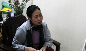 'Mẹ không muốn khóc nhưng nước mắt cứ chực bờ mi'