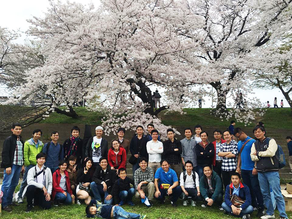 <p class="Normal"> Hơn 30 CBNV của văn phòng Nagoya và người thân cũng đã có khoảnh khắc rất vui khi tham dự chương trình tại công viên Okazaki. </p>