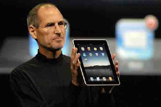 Steve-Jobs-Original-iPad-8931-1283-8551-
