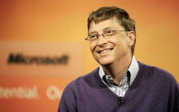 <p class="Normal"> <strong>2. Bill Gates - Microsoft</strong></p> <p style="text-align:justify;"> Người đàn ông giàu nhất thế giới rời khỏi trường đại học khi ông 20 tuổi và đưa Microsoft trở thành một trong những công ty tiên phong và dẫn đầu trong ngành công nghệ thế giới. </p>