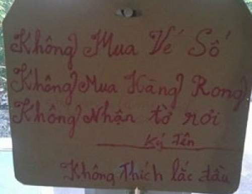 <p> <span style="color:rgb(51,51,51);background-color:rgb(245,245,245);">Người ký tên hẳn rất dễ thương.</span></p>