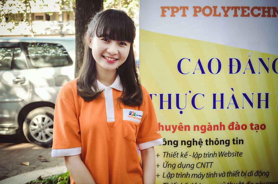 <p> Danh hiệu Miss Đại sứ thuộc về thí sinh có khuôn mặt bầu bĩnh, nụ cười thân thiện, dễ thương Nguyễn Lan Vi, FPT Polytechnic HCM.</p>