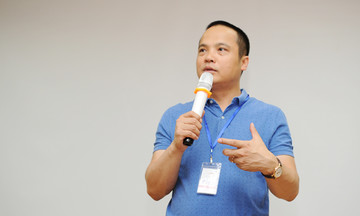 Anh Nguyễn Văn Khoa: ‘Đừng cả ngày cắm đầu vào Facebook’