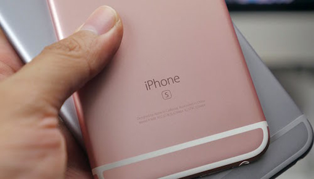 Màu vàng hồng thật sự được chú ý khi Apple ra iPhone 6s.