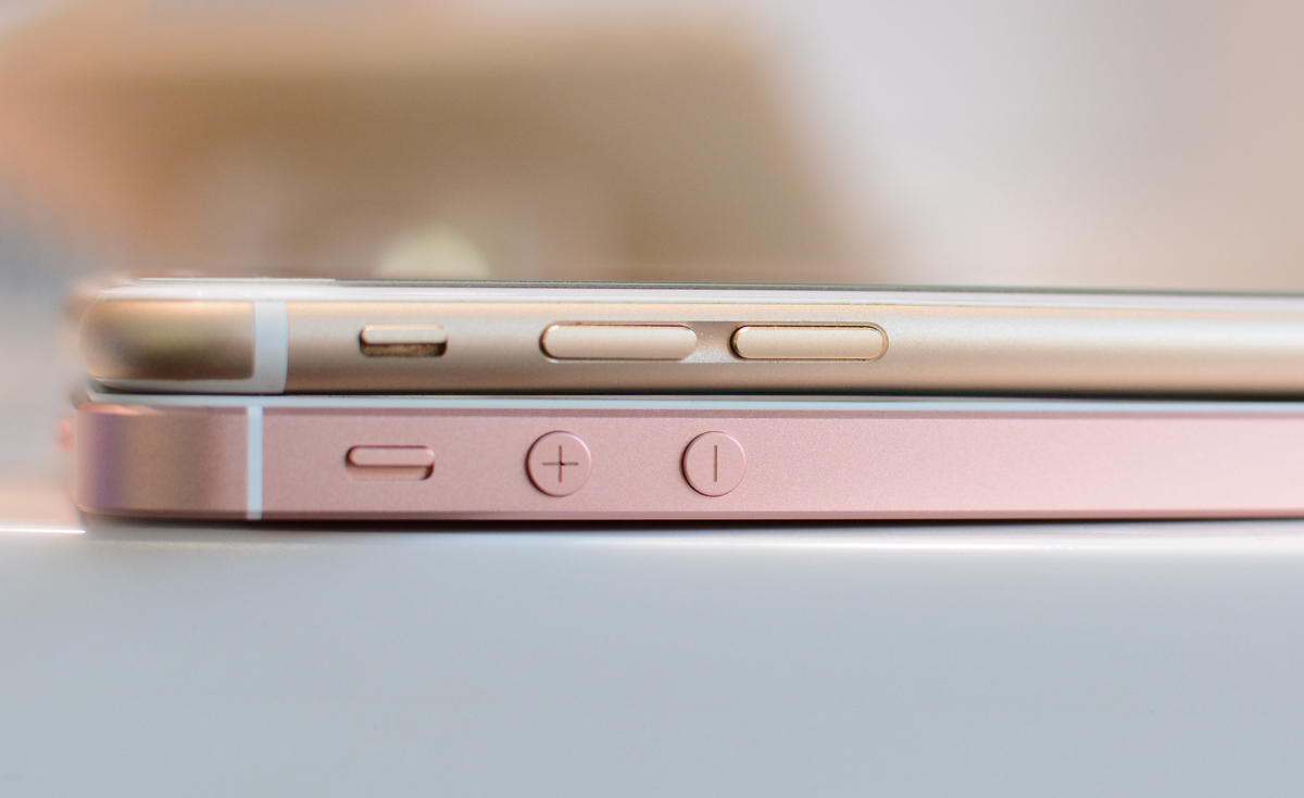 <p> Thiết kế bo tròn của iPhone 6 (trên) và dạng hộp của iPhone SE.</p>