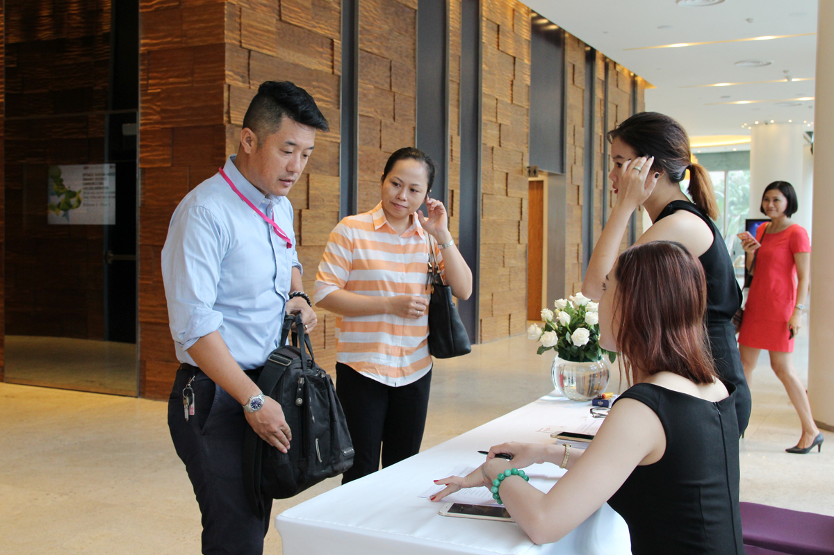 <p class="Normal"> Ngày 26/5, Công ty TNHH MTV Viễn thông Quốc tế FPT (FTI), thuộc FPT Telecom, đã tổ chức hội thảo về <span>cách doanh nghiệp tối ưu chi phí viễn thông, tăng cường bảo mật và tương tác. Sự kiện </span><span>được tổ chức lúc 8h tại Pullman Saigon Centre, số 148 Trần Hưng Đạo, quận 1 do đ</span><span>ại diện Microsoft và FTI đăng đàn.</span></p>