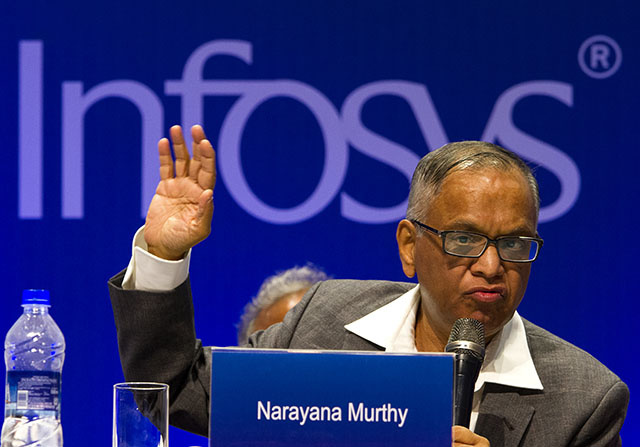 <p class="Normal"> 3. Narayana Murthy, g<span>iá trị tài sản 1,9 tỷ USD, x</span><span>ếp hạng toàn cầu 959.</span></p> <p class="Normal"> <span>Narayana Murthy là đồng sáng lập của Infosys, công ty lớn thứ hai về xuất khẩu dịch vụ phần mềm của Ấn Độ. Ông là CEO của Infosys từ 1981-2002 và là chủ tịch từ năm 2002 đến năm 2011. </span><span>Catamaran Ventures, c</span><span>ông ty đầu tư tư nhân của ông, đã đầu tư vào Yebhi, hãng đồ uống Hector, Innoviti, Coverfox và cũng đã có một liên doanh với Amazon với tên gọi Cloudtail, là nhà cung cấp hàng hoá lớn nhất trên Amazon Ấn Độ. </span></p> <p class="Normal"> <span>Theo anh Phan Phương Đạt, Hiệu phó Đại học Trực tuyến FUNiX, ông Murthy là người sáng lập và xây dựng nên công ty Infosys của Ấn Độ. Trong các công ty phần mềm lớn nhất của Ấn Độ, FPT Software đặc biệt ngưỡng mộ Infosys vì hai lẽ: Thứ nhất, công ty được xây dựng bởi một nhóm người từ tay trắng khá giống FPT. Thứ hai, Infosys mong muốn đóng góp cho đất nước và sẵn sàng chia sẻ với cộng đồng những “bí quyết” của mình. Bản thân bác Murthy là một người rất giản dị, vốn có thiên hướng cộng sản (confused leftist) nhưng rồi đã trở thành một “nhà tư bản trắc ẩn” (compassionate capitalist) vì nhận ra rằng chủ nghĩa tư bản quan tâm trước tiên đến việc tạo ra của cải. Ở FPT Software, ông Murthy hay được gọi vui là “</span><a href="http://chungta.vn/tin-tuc/kinh-doanh/su-phuc-sinh-tai-bangalore-24847.html">cụ tổ</a><span>”</span><span style="color:rgb(51,51,51);line-height:18px;">.</span></p>