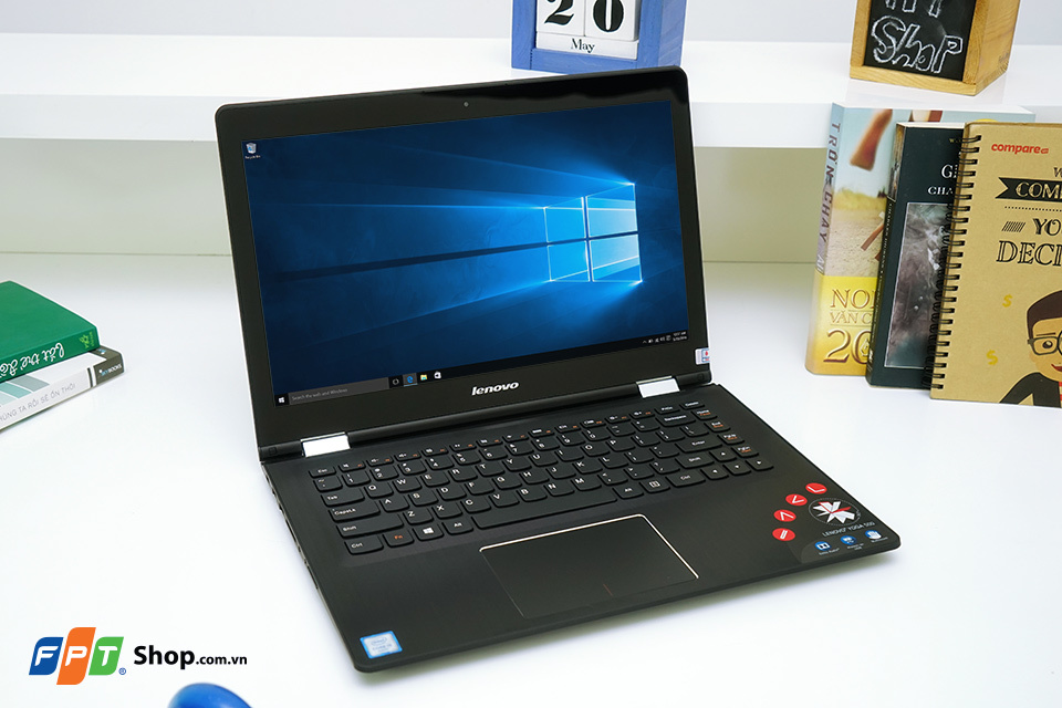 <p> Lenovo Yoga 500-14ISK được trang bị màn hình kích thước 14 inch độ phân giải chuẩn Full HD (1920*1080 px), được trang bị tính năng cảm ứng đa điểm để hỗ trợ người dùng tương tác. Ở chế độ máy tính bảng, trải nghiệm thực tế cho thấy khả năng phản hồi của màn hình này khá khá tốt, các thao tác đều diễn ra mượt mà và ít khi xảy ra độ trễ.</p>