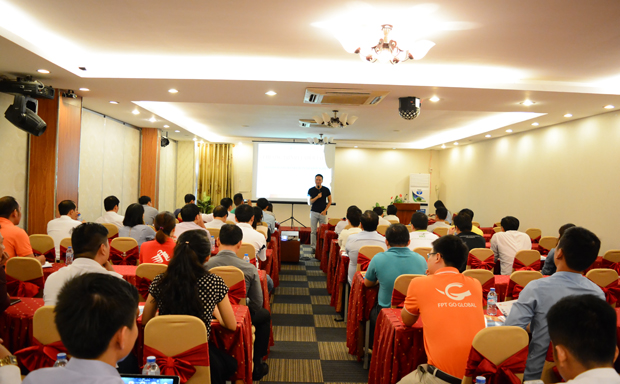 chương trình Leader Talk tháng 6 do Viện Quản trị kinh doanh FPT (FSB)