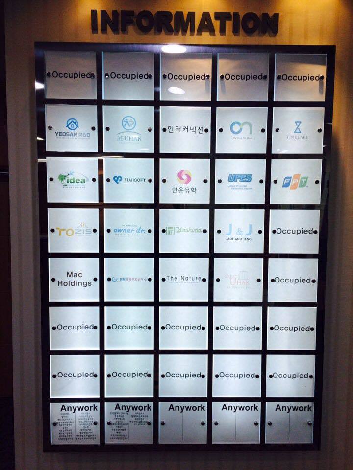 <p class="Normal"> Văn phòng mới của FPT nằm tại k<span>hu Gangnam - trung tâm mới về kinh tế, văn hóa của Seoul. Nơi đây có nhiều văn phòng của các tập đoàn Hàn Quốc </span><span>lớn </span><span>như Samsung, LG, Hyundai, Hanwha… </span></p>