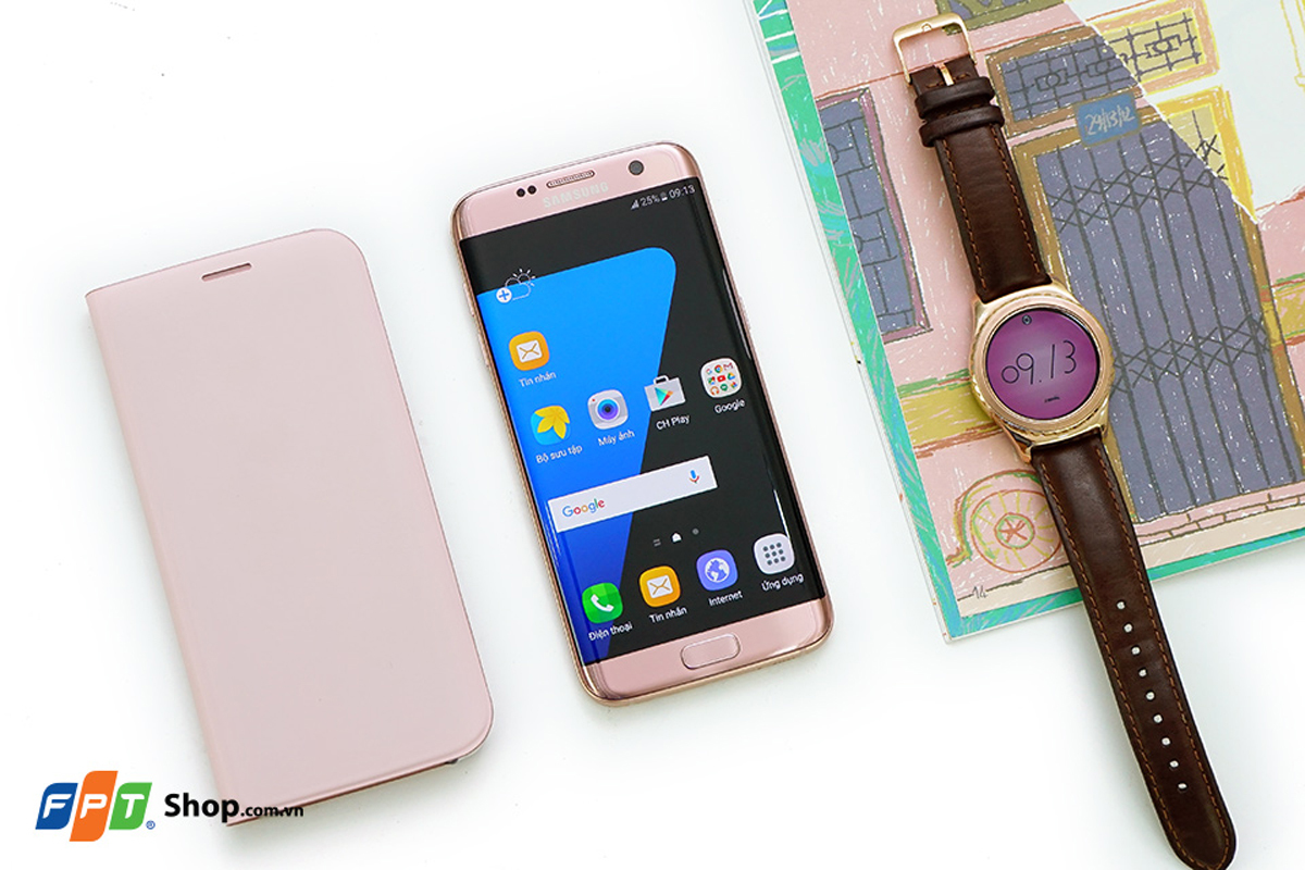 <p> Sau 3 tháng bán ra với ba màu chủ đạo gồm đen thạch anh, vàng ánh kim và bạc titanium, Samsung mới bổ sung màu hồng vàng cho thị trường Việt Nam với tên gọi Galaxy S7 edge Pink Gold. </p>
