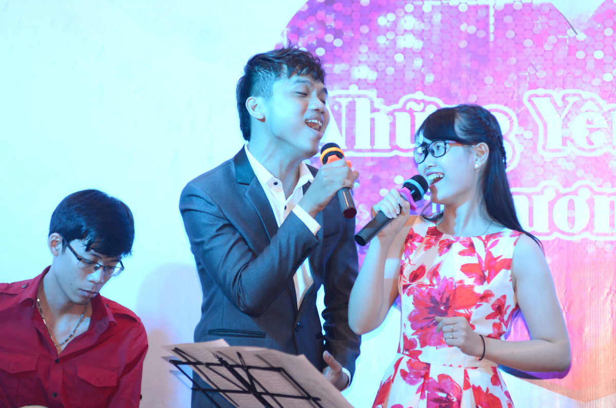 <p> Kim Long - Xuân Dung nồng nàn, cháy bỏng nỗi nhớ trong "Tình yêu tôi hát" của nhạc sĩ Việt Anh.</p>