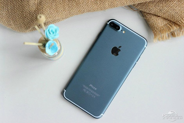 Bên cạnh những màu quen thuộc, Apple có thể sẽ sử dụng thêm phiên bản màu ghi xám trên iPhone 7.