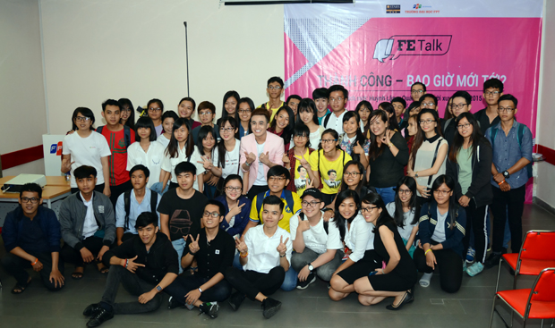 FE Talk số 4 với phần giao lưu với khách mời Huỳnh Lập đã thu hút hơn 150 bạn trẻ tham dự.