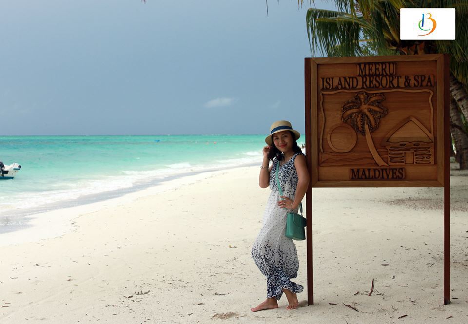 <p class="Normal"> Vũ Thị Lan Hương, FPT HO lưu giữ lại hình ảnh đẹp nhất trên bãi biển Maldives. </p> <p class="Normal"> Nằm trong chuỗi hoạt động của chương trình đại lễ 13/9, cuộc thi ảnh online “Travel Around The World” nhằm tôn vinh những chuyến đi của FPTer trên mọi miền tổ quốc cũng như thế giới. Thời gian nhận ảnh dự thi từ ngày 15/8 tới hết ngày 9/9. Người tham gia sẽ gửi một tấm ảnh chọn lọc nhất của mình trong các chuyến đi du lịch trên mọi miền đất nước Việt Nam cũng như ngoài nước về Ban tổ chức.</p> <p class="Normal"> Giải ảnh đẹp do Ban tổ chức lựa chọn và ảnh được yêu thích nhất do khán giả bình chọn thông qua lượt like được 1 triệu đồng mỗi giải. Giải thưởng sẽ được Ban tổ chức công bố trên fanpage Fun4Fun vào 12h ngày 12/9. Thông tin chi tiết, người FPT có thể liên hệ hotline: 04.7300.7300/43337 hoặc gửi mail về hòm thư fho.fun@fpt.com.vn.</p> <p class="Normal">  </p>
