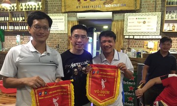 Tay vợt Sài thành vô địch giải Tennis FSoft