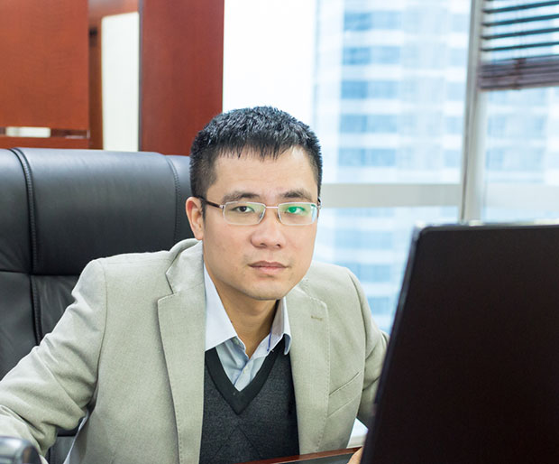 Kể từ tháng 9 năm nay, anh Dương Dũng Triều - PTGĐ phụ trách toàn cầu hóa của FPT, Chủ tịch HĐTV Công ty Hệ thống thông tin FPT, sẽ kiêm nhiệm chức vụ TGĐ khối ngành Tài chính Ngân hàng của FPT IS.