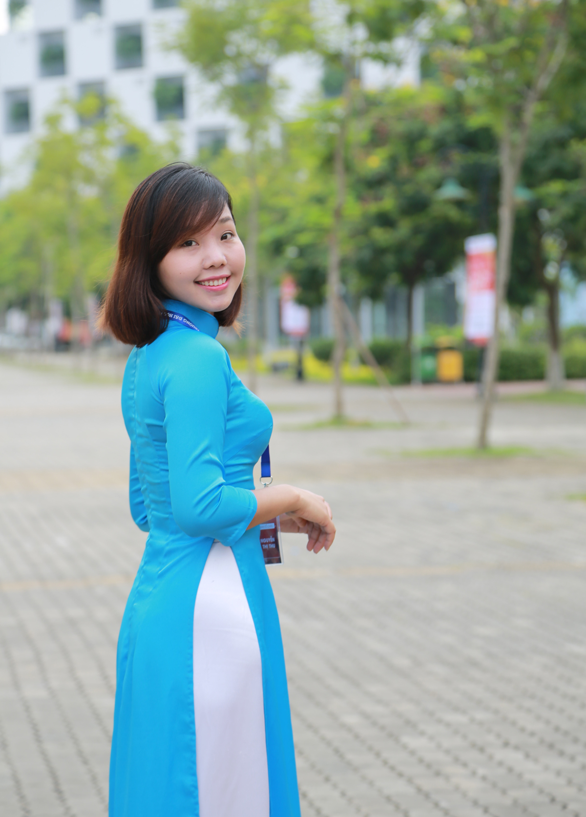 <p> Nguyễn Thị Thu gắn bó với ĐH FPT được 4 năm, và chị có nhiều cảm xúc trong dịp 10 năm trường thành lập. </p>