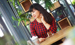 Vẻ đẹp mặn mà của phụ nữ tuổi băm