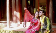 Ảnh cưới phong cách 'kiếm hiệp' của cặp đôi FPT