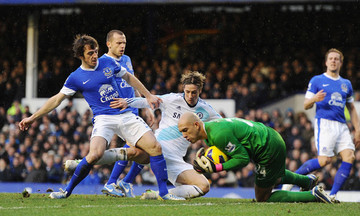 Vòng 11 Ngoại hạng Anh: ‘Cơn bão’ Chelsea sẽ cuốn trôi Everton?