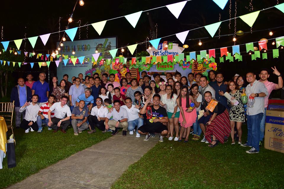 <p class="Normal"> Bữa tiệc kết thúc trong sự phấn khích bất tận cùng với niềm vui từ tất cả mọi người. Năm 2016 là một năm đầy thử thách nhưng cũng vô cùng đặc biệt đối với FPT Software Philippines. </p> <p class="Normal"> Văn phòng FPT Software tại Philippines được chính thức khai trương vào ngày 29/5/2015 tại khu CNTT Cebu (Cebu IT Park). Đây là văn phòng thứ 20 của FPT Software tại 4 châu lục trên toàn cầu. Hiện tại FPT Software Philippines có khoảng 100 nhân viên.</p>